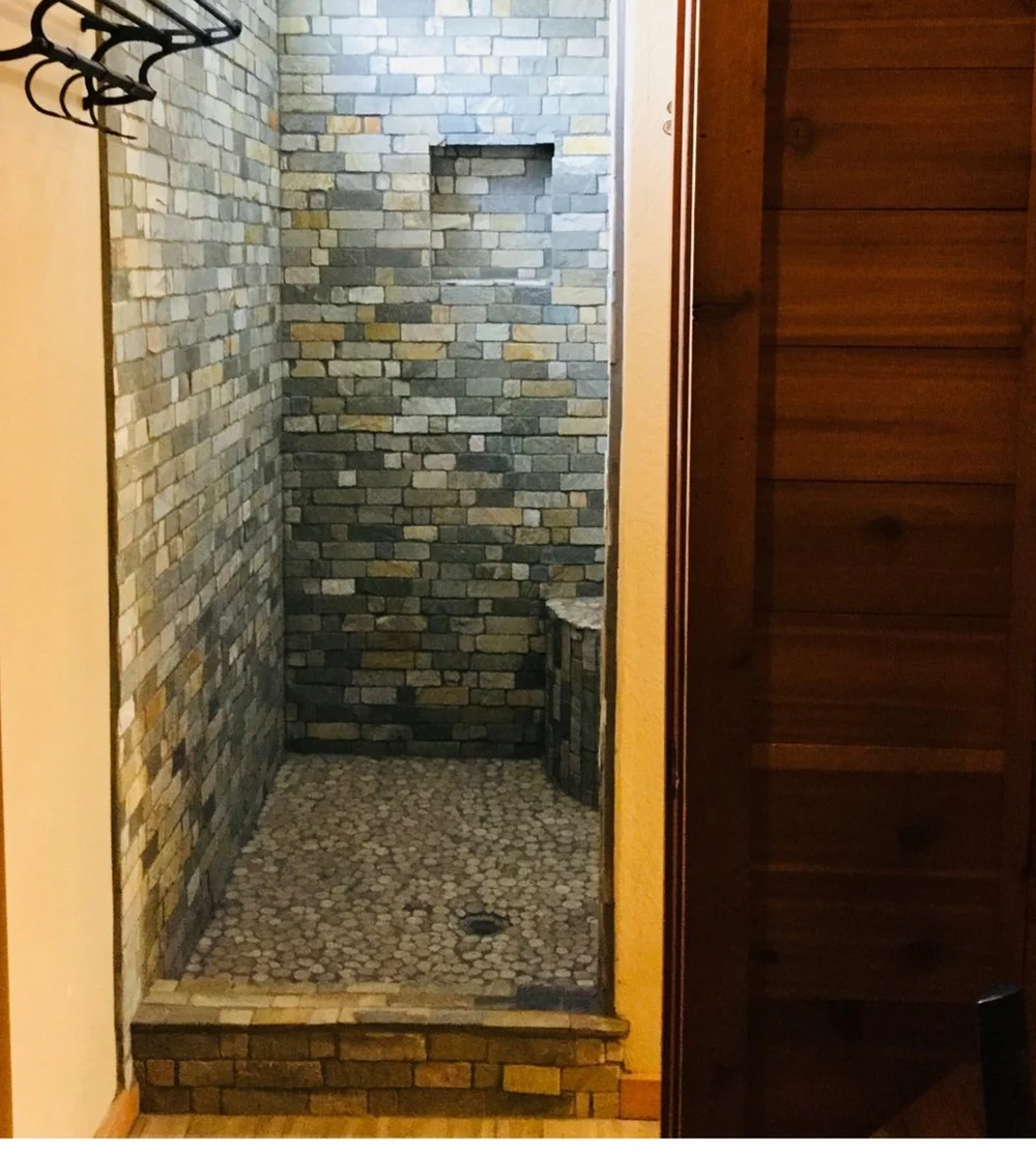 Bathroom Remodels project 12