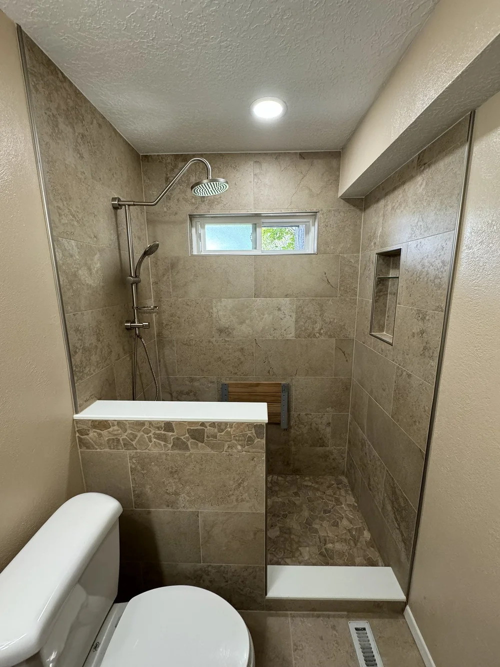 Bathroom Remodels project 37